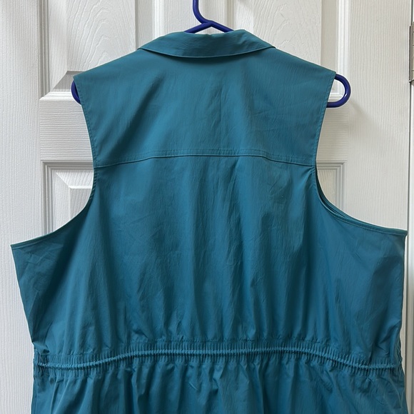 LIKE NEW! Athleta Levitate Poplin Tank - Picture 7 of 14